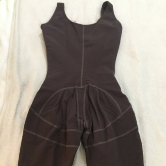 Maria E Colombian Faja size L - NWT
